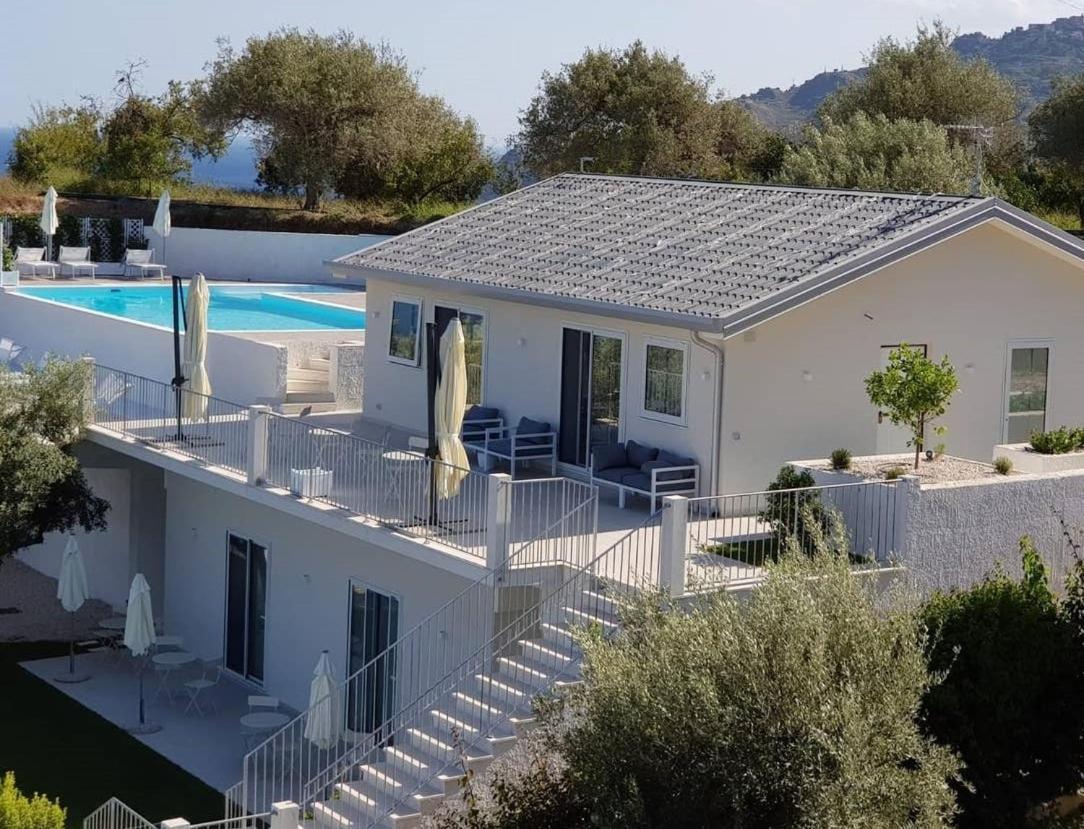 Villa Infinity ∞ Санта-Тереза-ді-Рива Екстер'єр фото